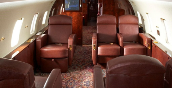Hawker 800XP cabin
